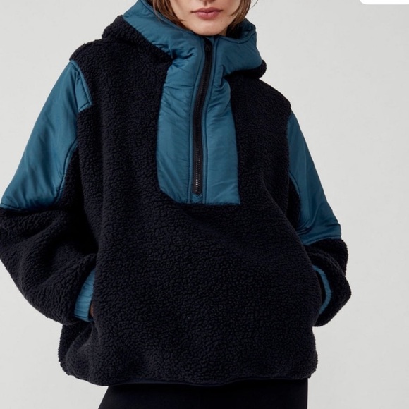 ❤️ FP Movement Lead the Pack Fleece Hooded Pullover Size M EUC - Picture 1 of 4